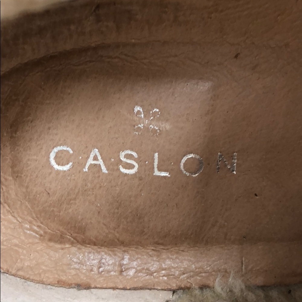 Nordstrom Caslon Leather Suede Wedge Bootie Fleece Trim Ivory Cream 8 - Picture 9 of 14